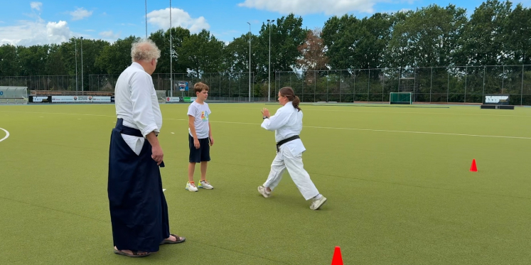 Foto: Kinderen met beperking leren coole moves tijdens Unieke Sportdag in Veldhoven