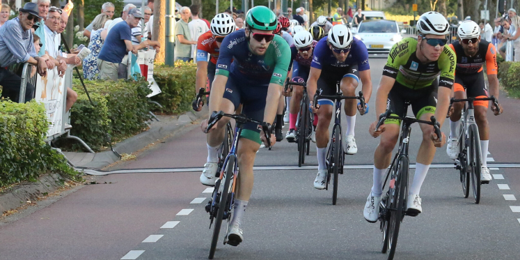 Foto: Steensel maakt zich op voor 43e Wielerronde tijdens kermismaandag: 'Wielrennen en sociale aspect allebei belangrijk'