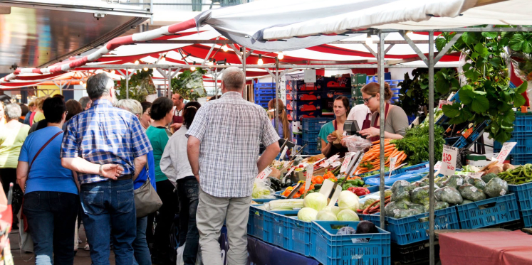 Foto: Openingstijden weekmarkt Reusel aangepast vanwege hitte