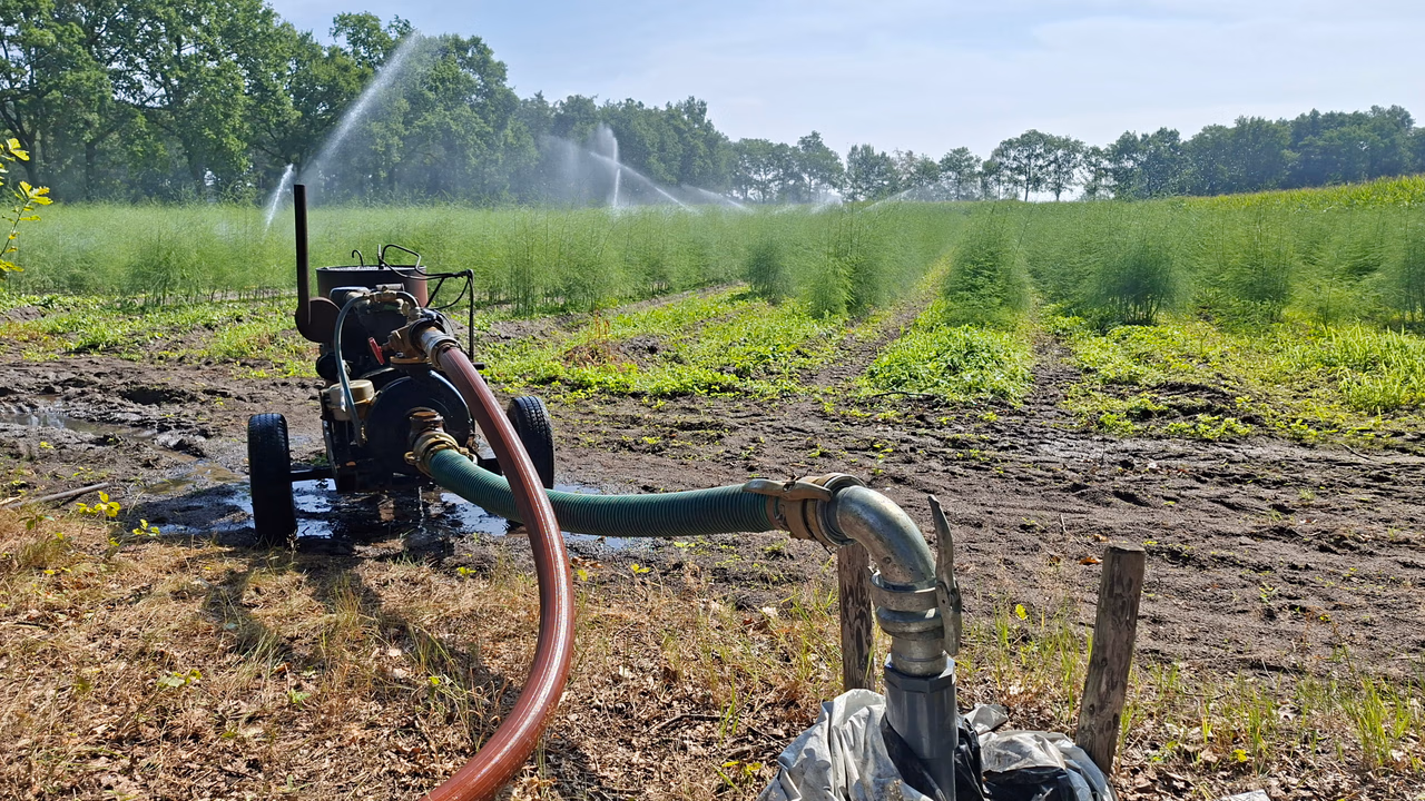 Foto: Handhavers waterschap De Dommel bedreigd bij controles op droogteregels