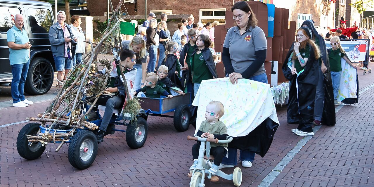 Foto: Kinderparade Heeze schittert met voor het eerst álle groepen