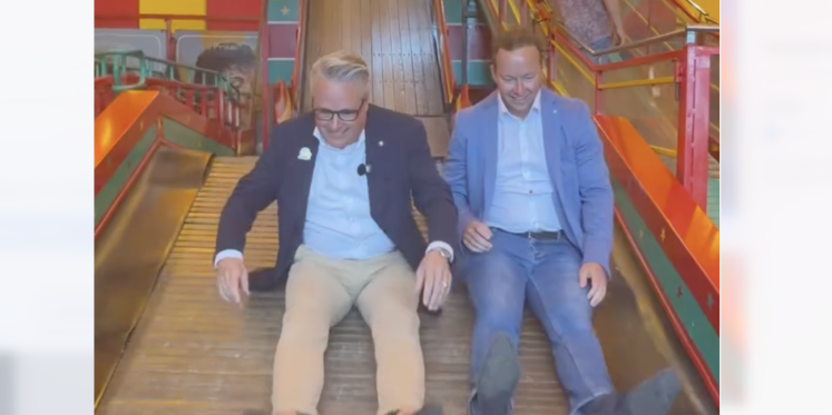 Foto: Kermis Budel van start
