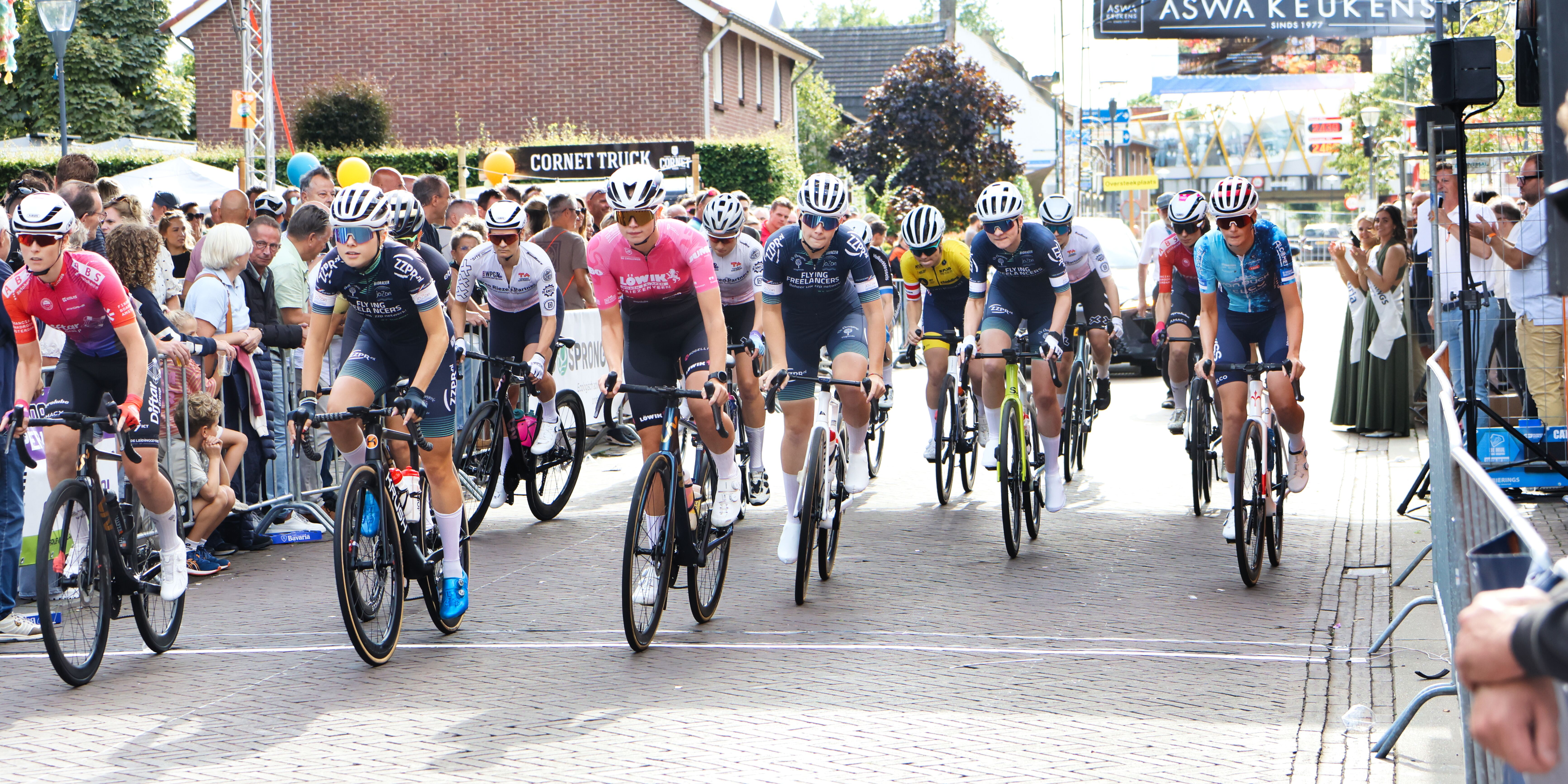 Foto: Mijl van Mares kleurt Maarheeze