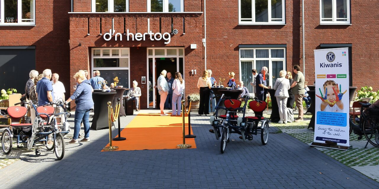 Foto: Duofietsen officieel in gebruik genomen in Valkenswaard