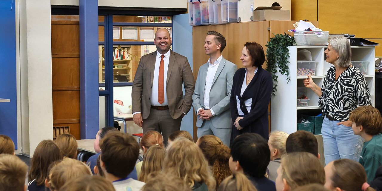 Foto: Lola van Wijk nieuwe kinderburgemeester van Valkenswaard