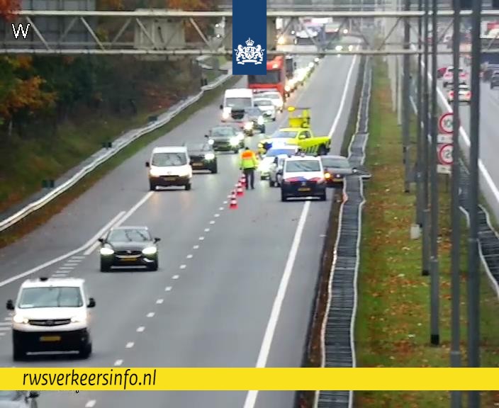 Foto: Ongeluk op A58 tussen Moergestel en Best zorgt voor file