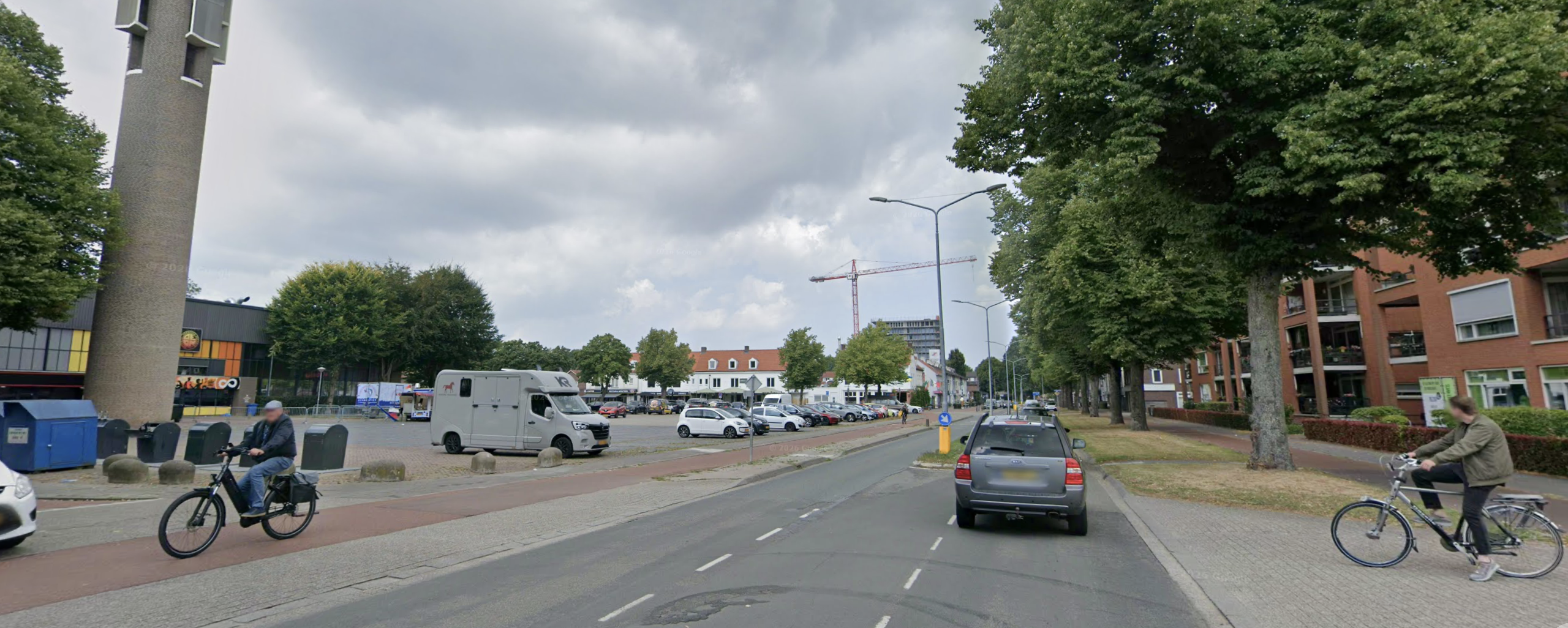 Foto: College Veldhoven heeft geen concrete maatregelen gepland voor verbeteren fietsveiligheid Burgemeester Van Hoofflaan