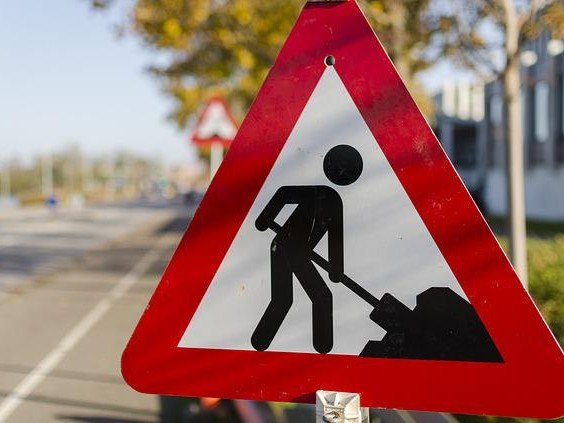 Foto: Bergeijksedijk in Valkenswaard een maand afgesloten voor onderhoud
