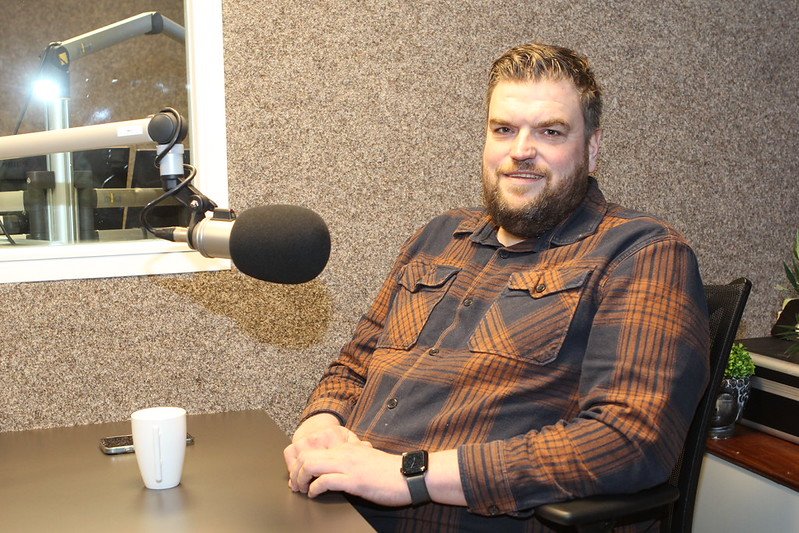 Foto: Gerjan van 't Hul namens de VVD te gast in InFocus in aanloop naar de verkiezingen