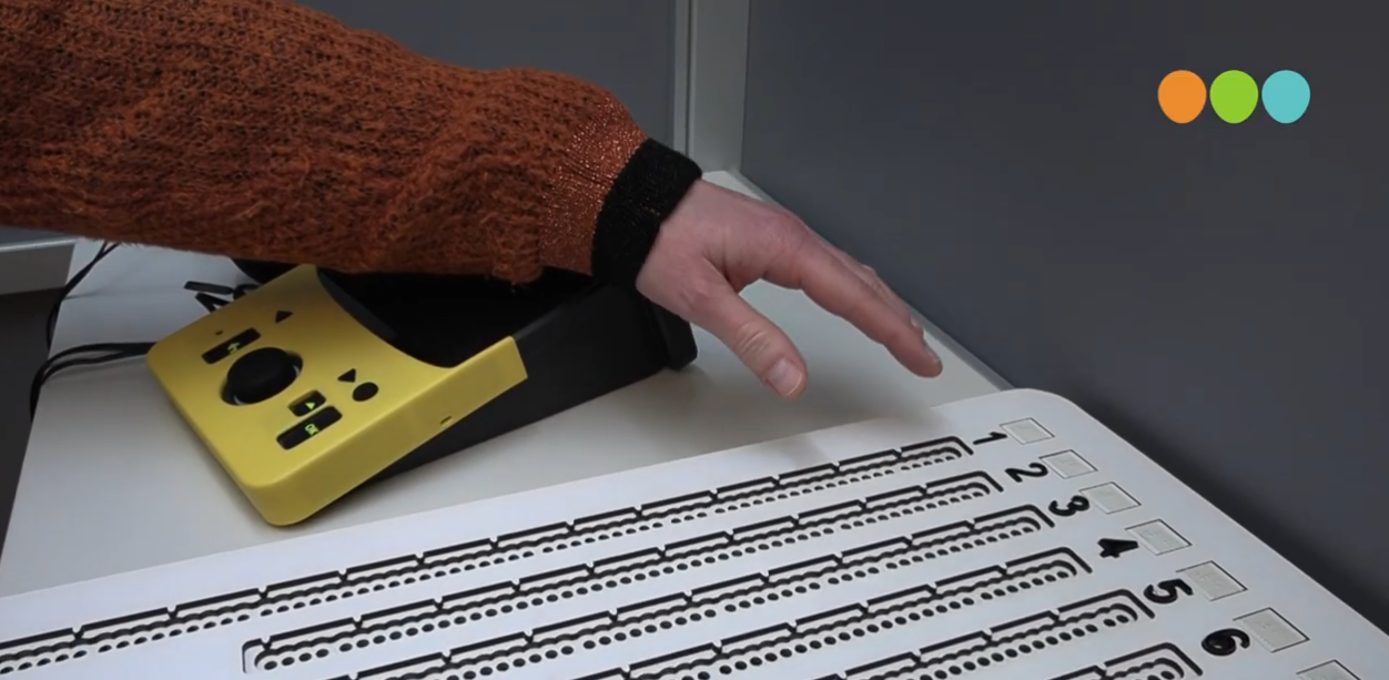 Foto: VIDEO: Proefstemmen met de stemmal en stembox in De Brinkhof