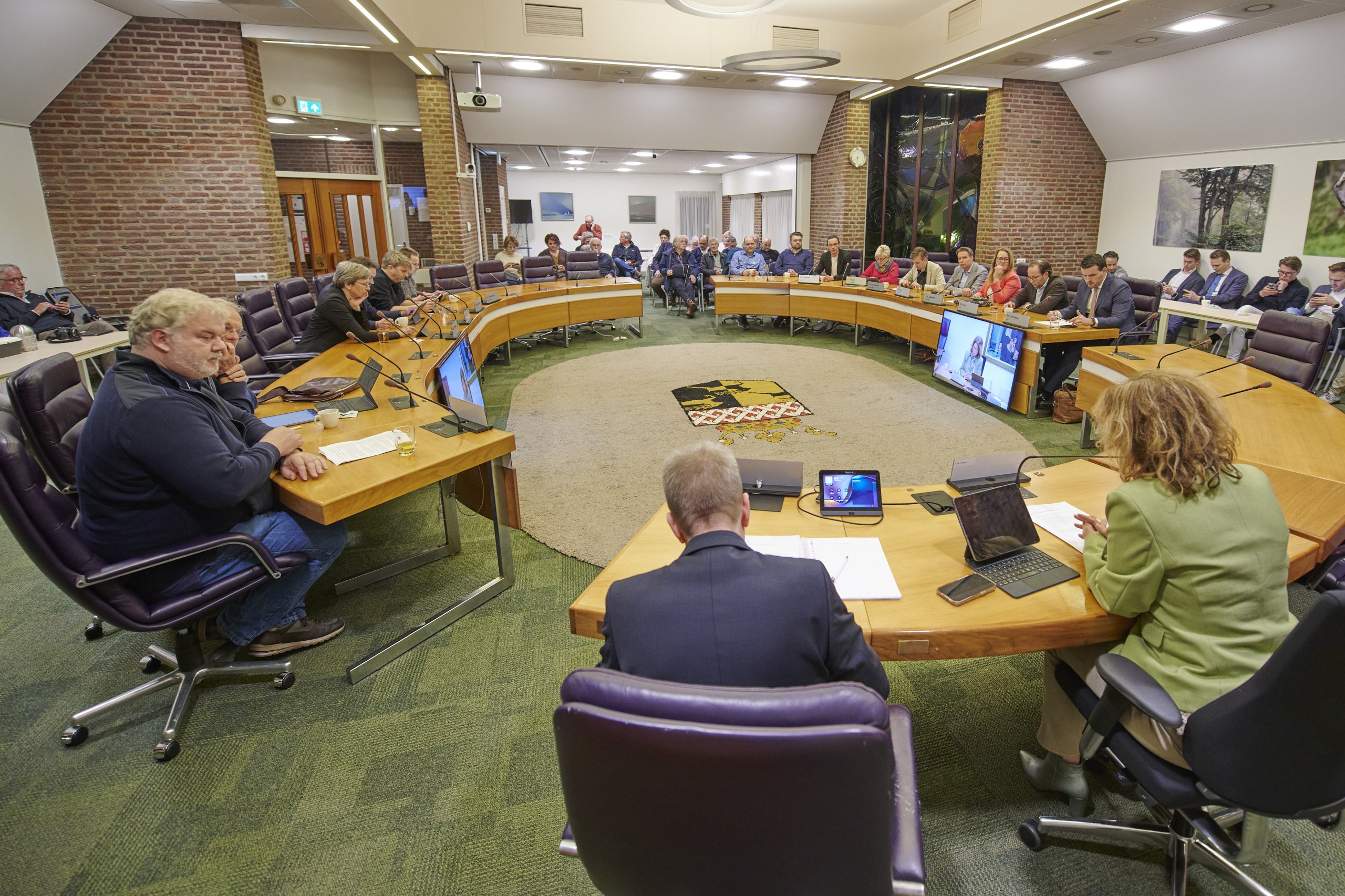 Politieke kaarten geschud: Nunspeet op weg naar spannende formatie