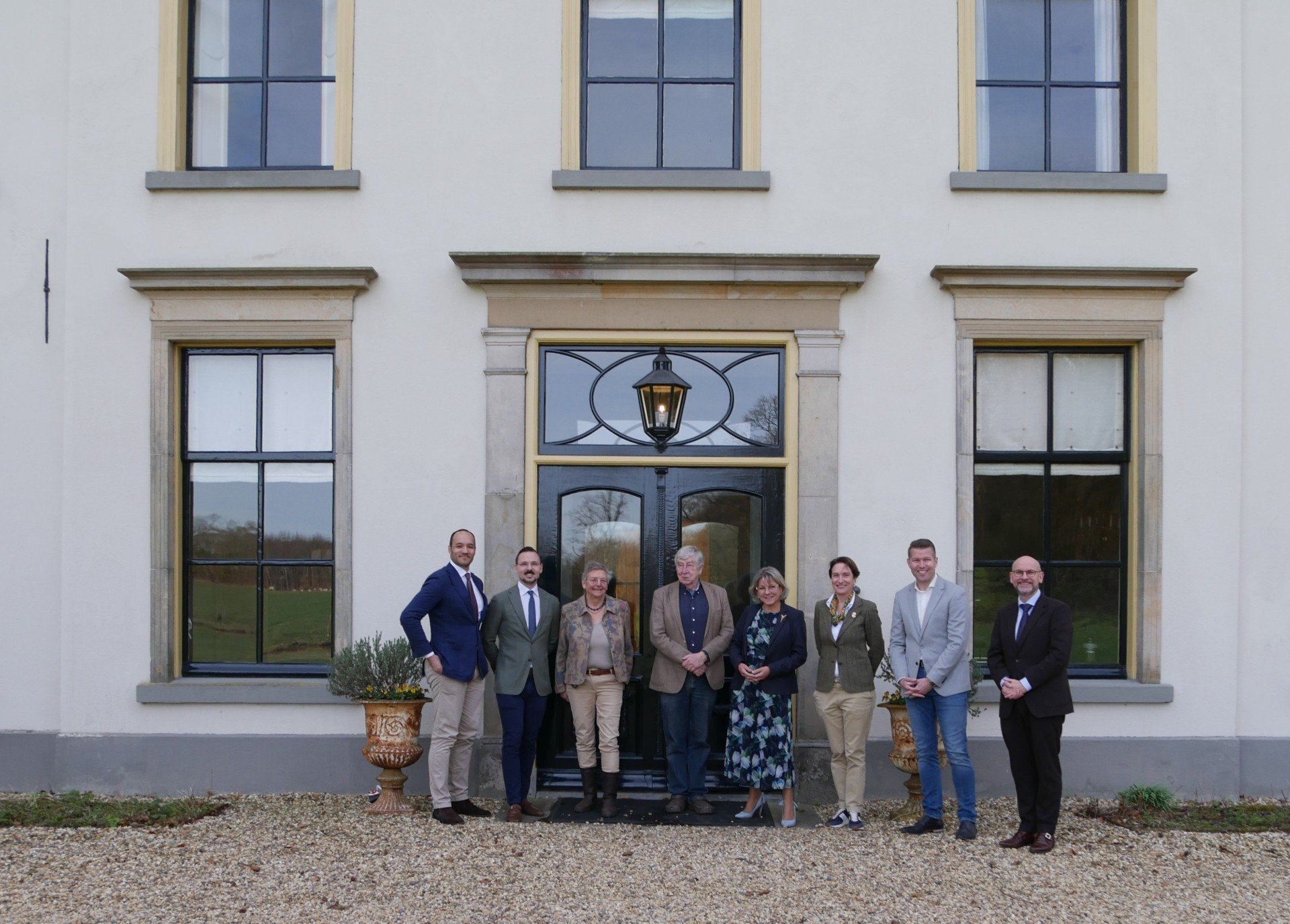 Foto: Bijzonder bezoek verbindt familiegeschiedenis met Oldebroek