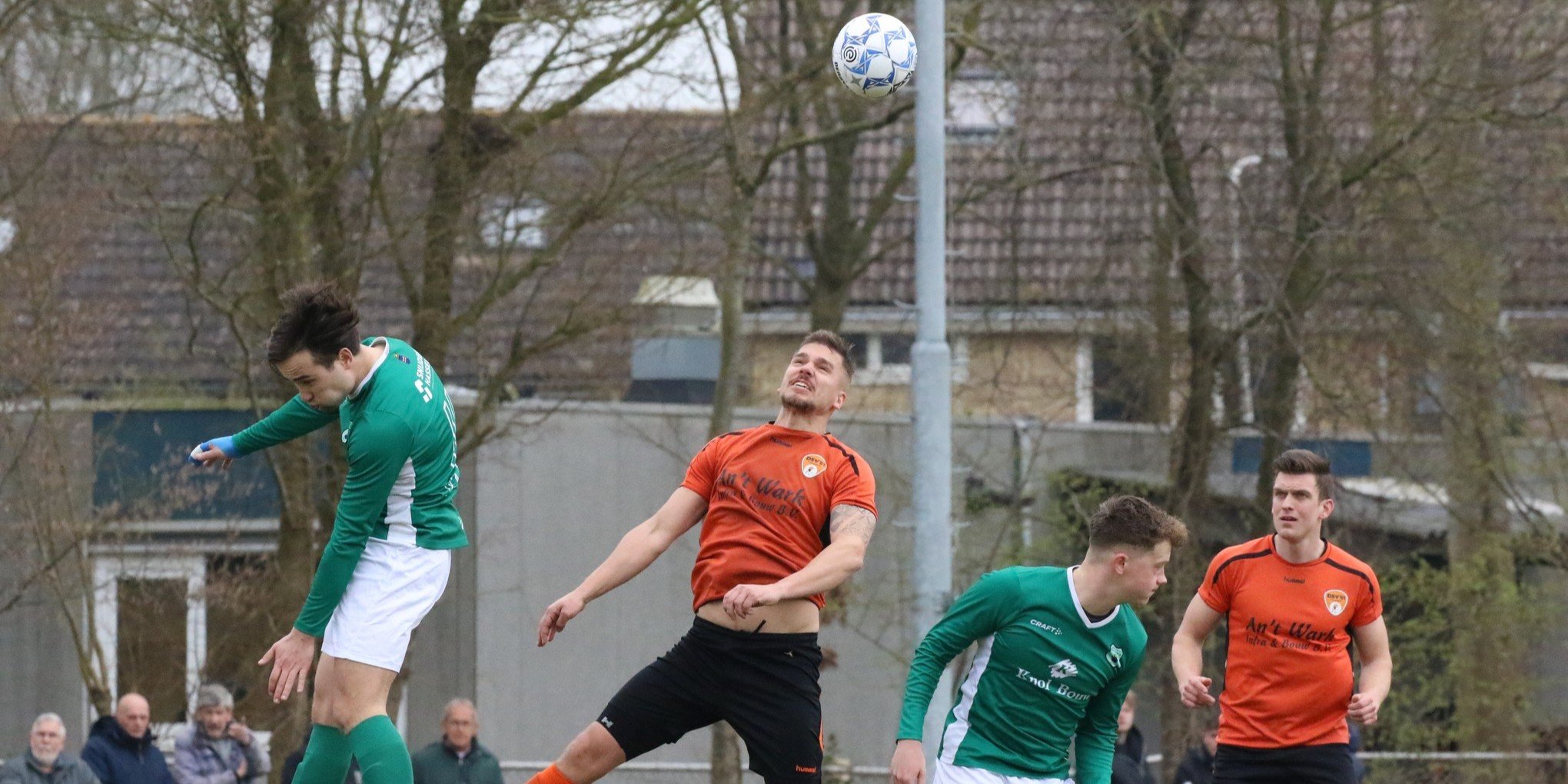 Foto: DSV pakt geen driepunter tegen Olympia: 2–2