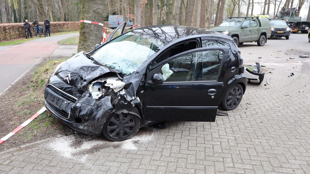 Foto: Ongeval op Garderenseweg in Uddel
