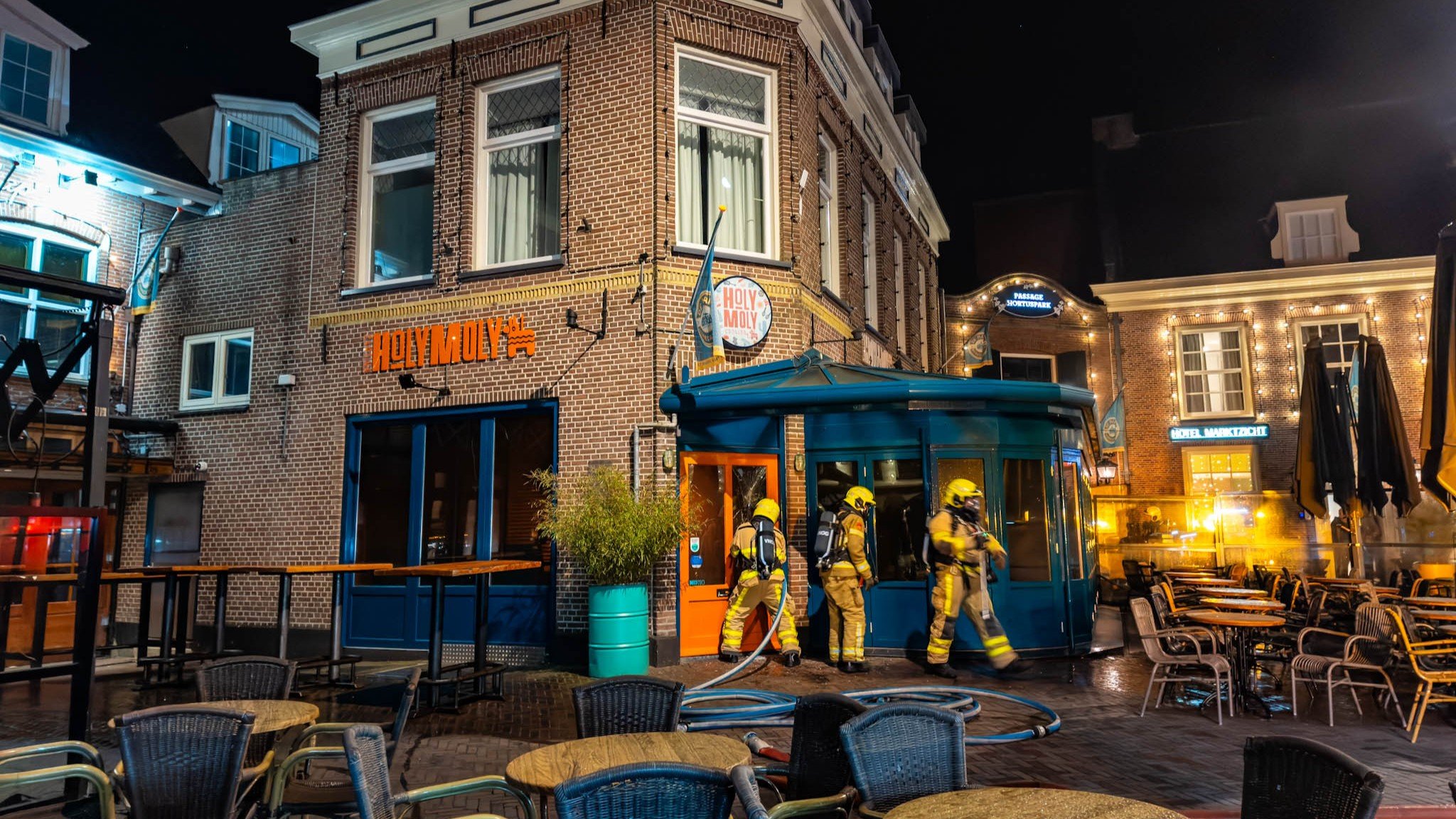 Foto: Brand bij restaurant leidt tot ontruiming Hotel Marktzicht in Harderwijk