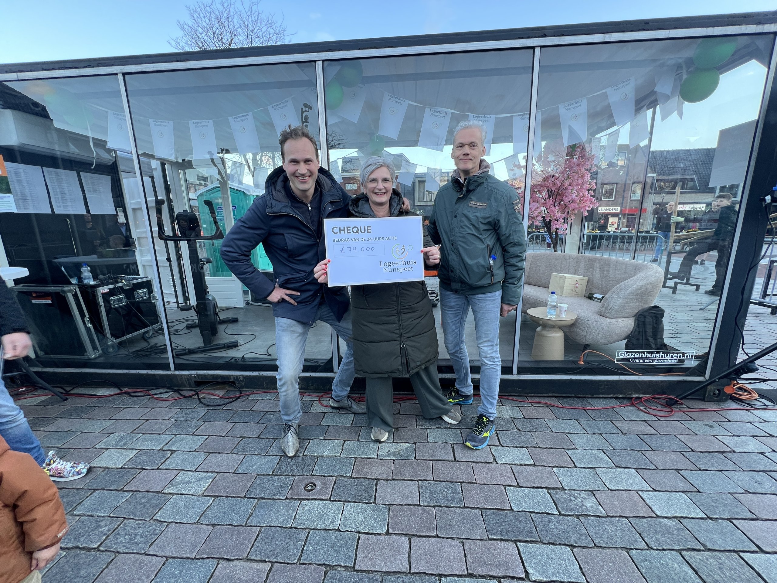 Foto: TERUGBLIK | Het Glazen (Logeer)Huis: Het eindbedrag is bekend gemaakt