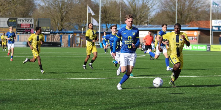 Foto: Nunspeet schrijft historie met 14-0 zege op Batavia