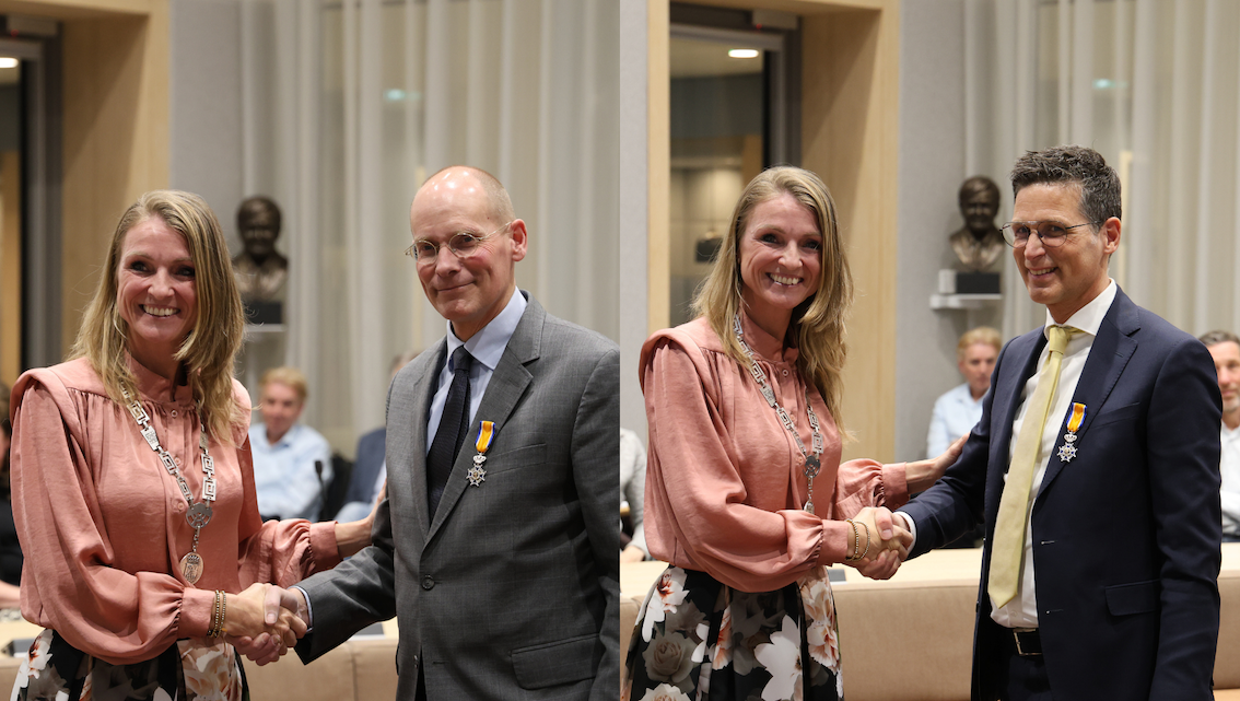 Foto: Koninklijke onderscheidingen bij afscheid Nijkerkse raadsleden