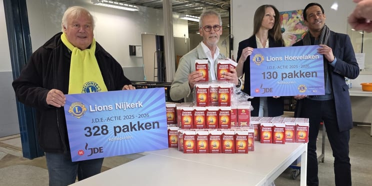 Foto: 458 pakken koffie voor voedselbank Nijkerk