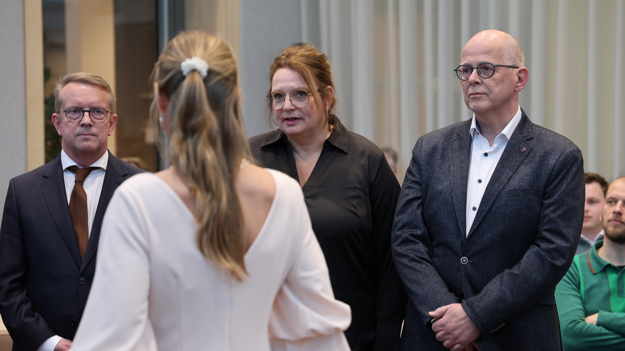 Foto: Nieuwe gemeenteraad van Nijkerk geïnstalleerd, 13 nieuwe gezichten maken hun opwachting