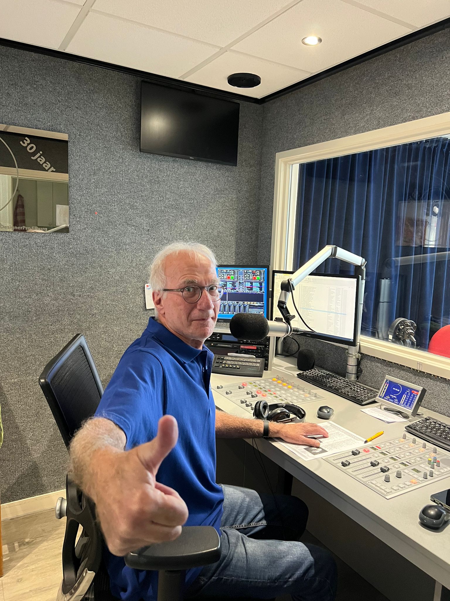 Foto: Column 'De man die nooit uitzendt... maar altijd aanwezig is'