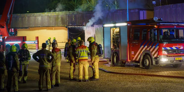 Foto: Twee keer brand bij bedrijfspand in één nacht, jerrycan gevonden