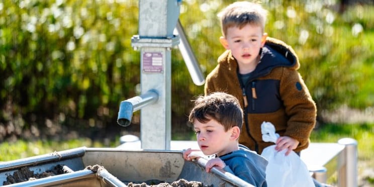 Foto: Zonovergoten De Heughte decor Paaseieren zoeken