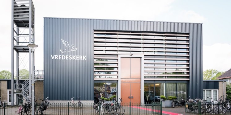 Foto: Paaszangdienst met Laudate Deum in de Vredeskerk