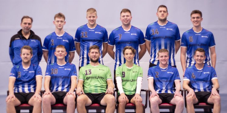 Foto: Blauw Wit wint in Sneek en maakt zich op voor p/d wedstrijden