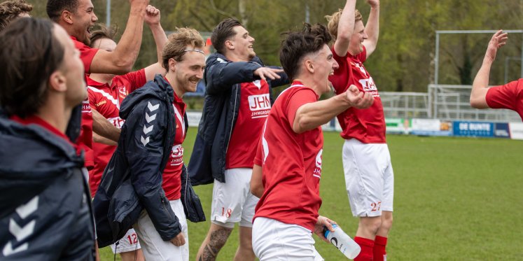 Foto: Hulshorst stunt met verdiende zege op koploper ZAC