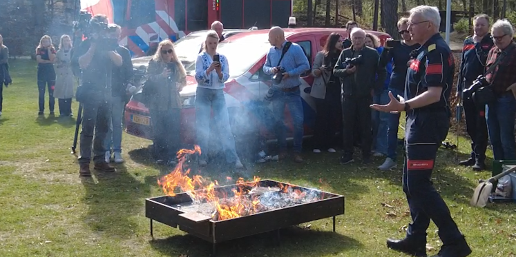 Foto: Kaarsje, barbecue en… een accu: zo wordt een dagje natuur ineens spannend