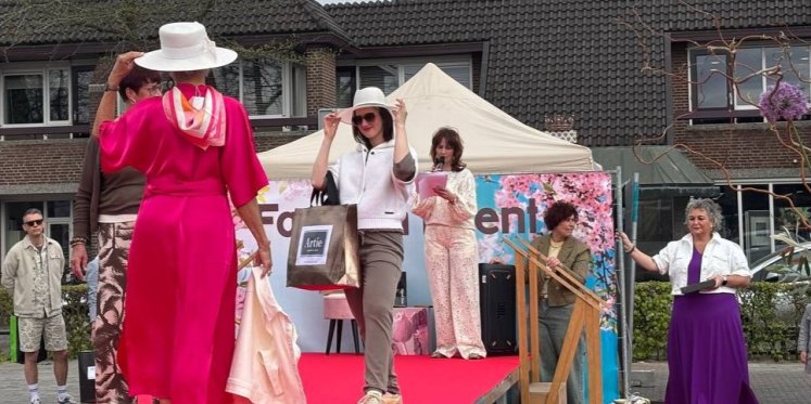 Foto: Van winkel naar catwalk: mode-event trekt aandacht in Nunspeet