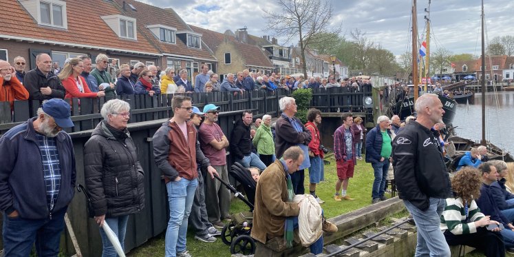 Foto: Opening vaarseizoen Elburg met tewaterlating botter EB25