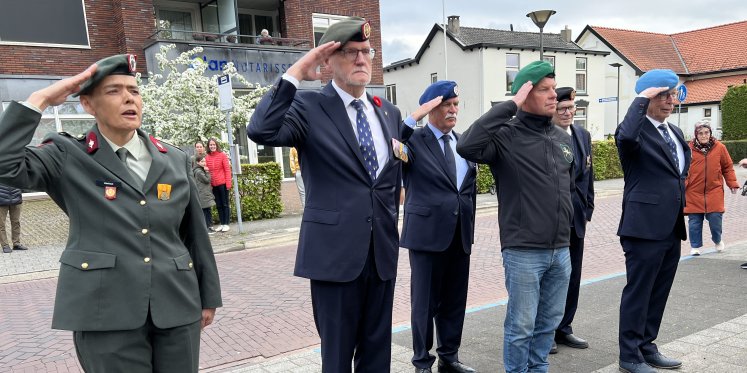 Foto: Nunspeet herdenkt bevrijding
