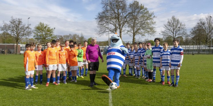Foto: Vijfde veld bij de Elburger SC officieel geopend
