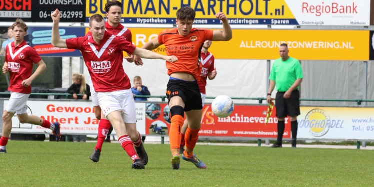 Foto: DSV pakt koppositie ondanks doelpuntloos gelijkspel