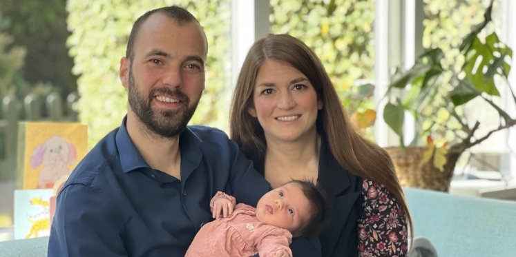 Foto: ‘Ik ga even naar België om een kindje op te halen’: onverwachts ritje voor Nunspeetse wethouder