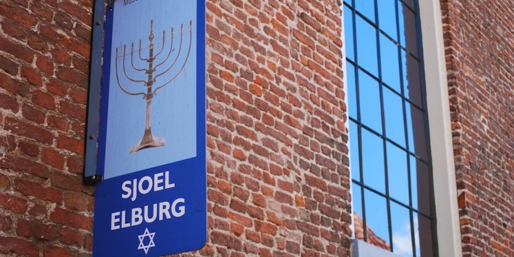 Foto: Nieuwe mediatour met Roosje door Joods Elburg
