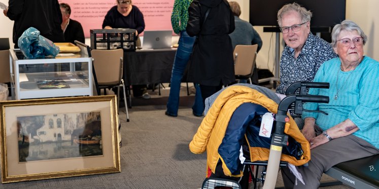 Foto: Wat is het waard? Nunspeet staat in de rij voor taxatie van kunst en antiek