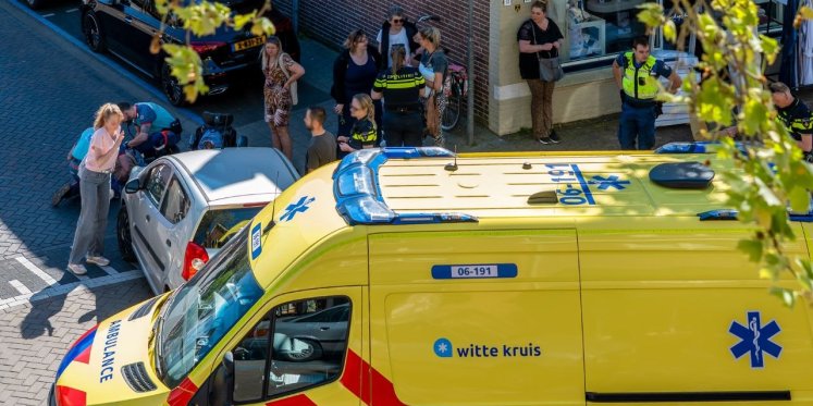 Foto: Ongeval met oudere vrouw in scootmobiel
