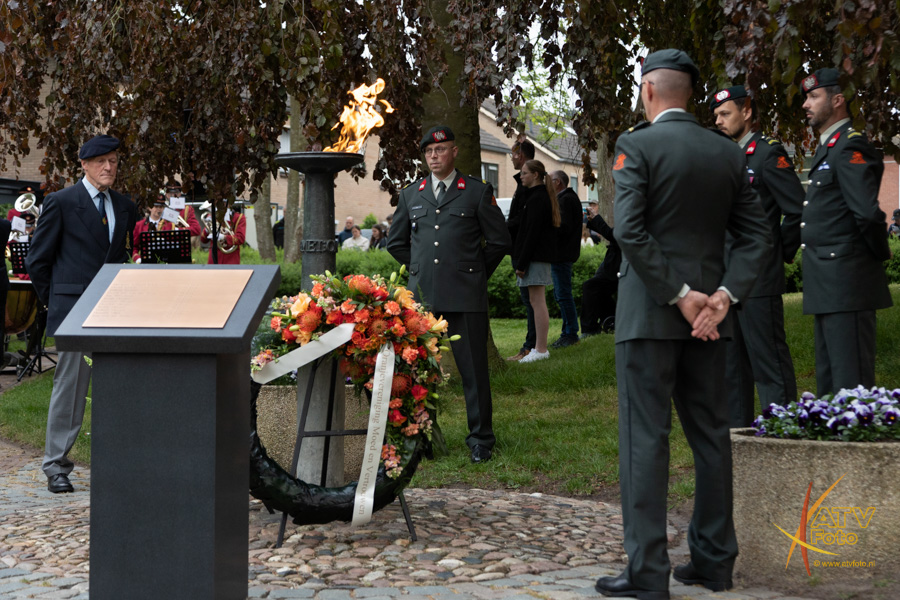 Foto: Dodenherdenking Doornspijk en 't Harde