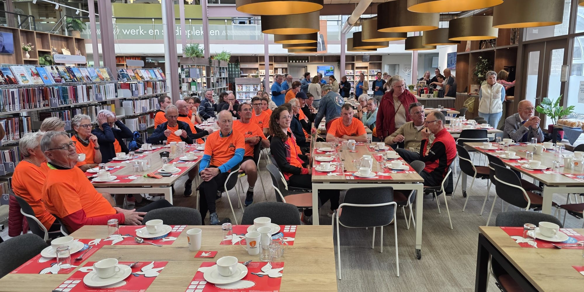 Foto: Bevrijdingsvuur komt aan in Nijkerk