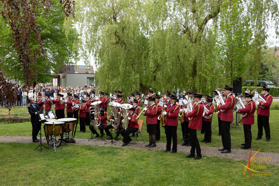 Foto: Dodenherdenking Doornspijk en 't Harde