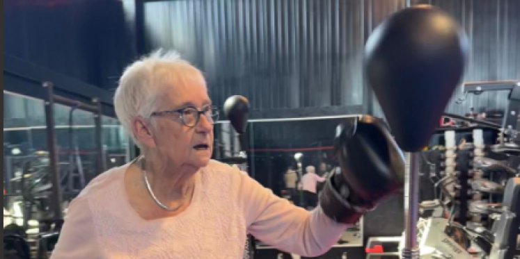 Foto: Parkinson Boksen succesvol van start in gemeente Oldebroek – nieuwe deelnemers welkom