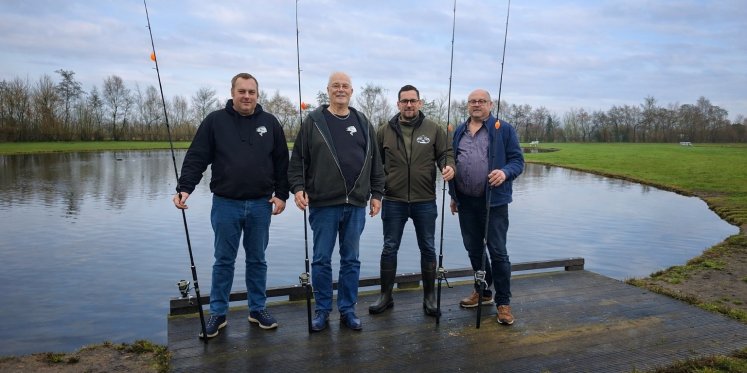 Foto: Gesprek met Adrie Schreurs: Forelwedstrijd in Doornspijk voor Zeldzame Ziekten Fonds