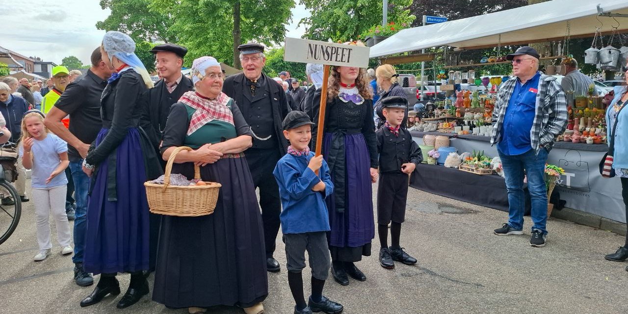 Foto: Eibertjesdag brengt gezelligheid en traditie naar Nunspeet