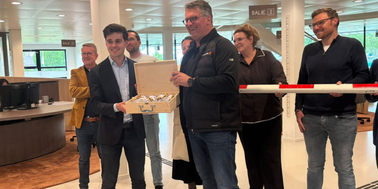 Foto: Blauwe zone en geen slagbomen: ondernemers presenteren nieuw parkeerplan voor Nijkerk