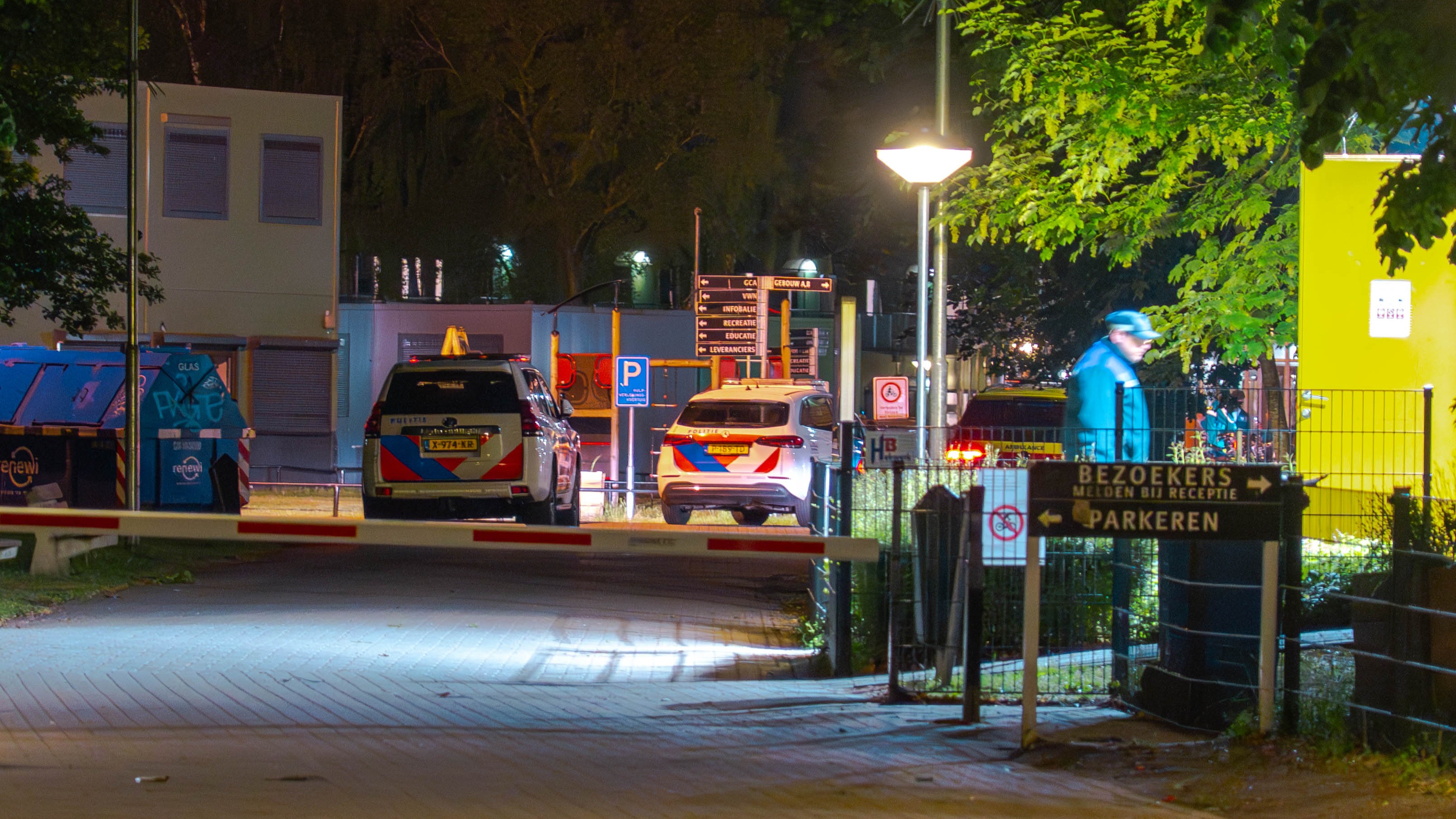 Foto: Opnieuw gewonde bij steekincident in azc Harderwijk