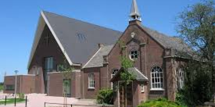 Foto: Avonddienst in Oud Luctor