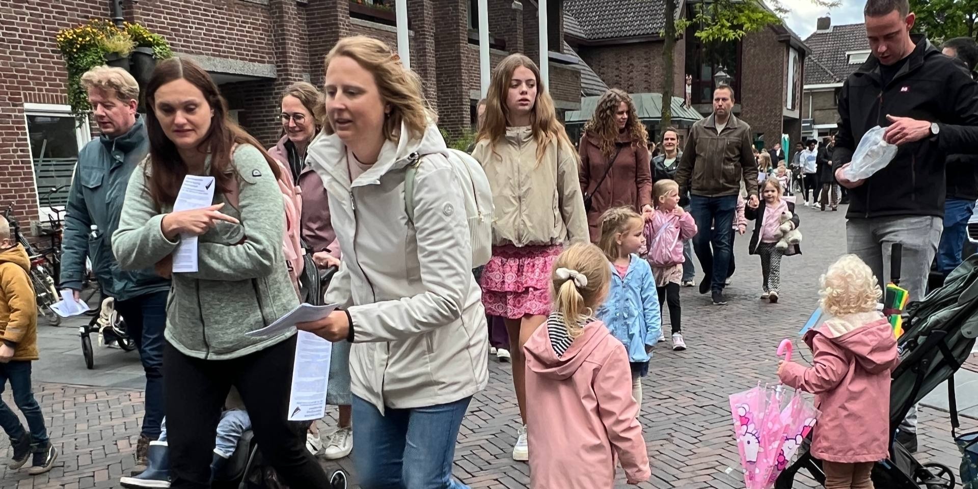 Verwarring over route tijdens drukbezochte start avondvierdaagse Nun…